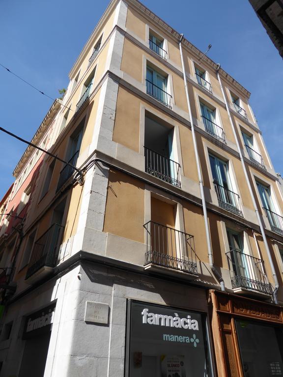 Apoteka Apartaments Figueres (Girona) Exterior foto